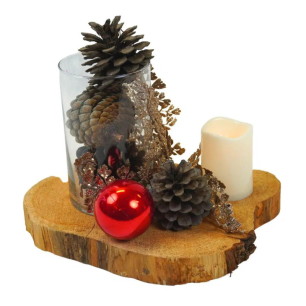 christmas table centrepiece wooden slice and pinecones