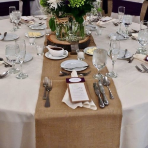 white table cloth with hessian table runner