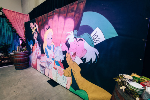 Themed Backdrops Large - Alice In Wonderland 2