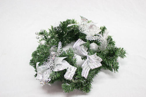 Christmas Wreath - Silver 2